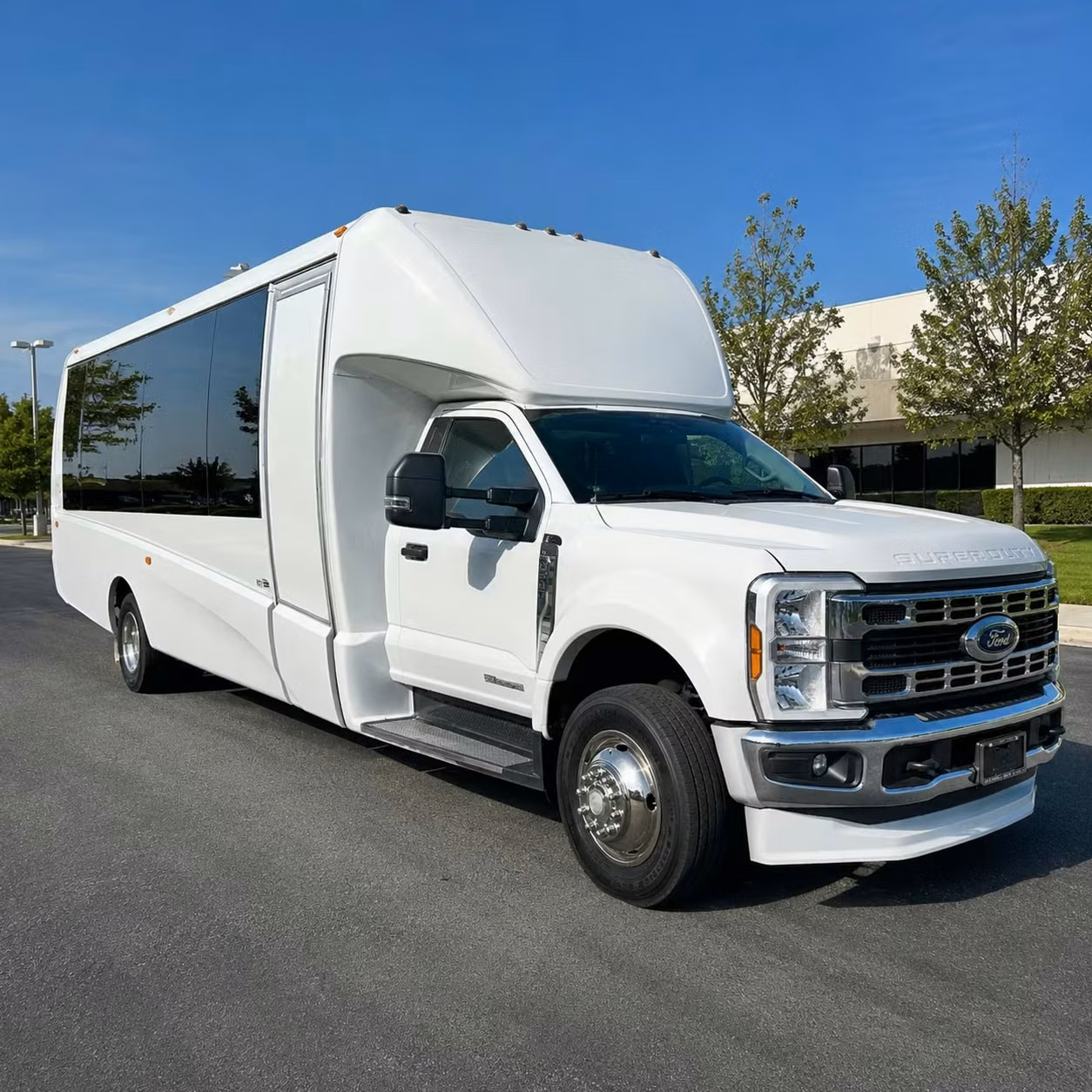 15 passenger minibus