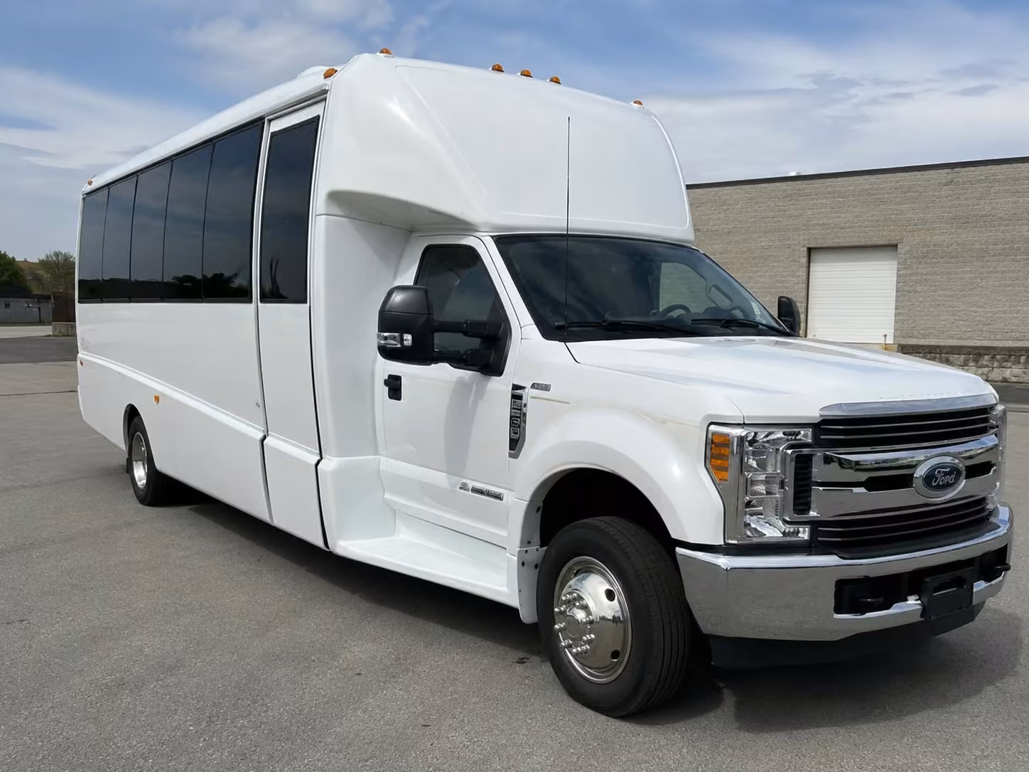 20 passenger minibus